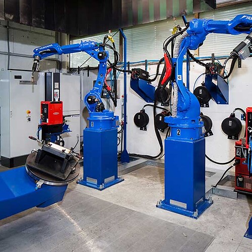 Firma Yaskawa Motoman Schweißroboter TWIN